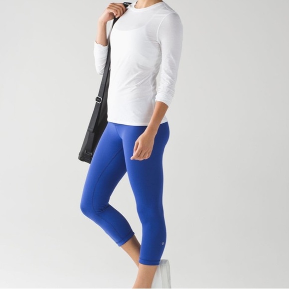Lululemon Wunder Under Crop III (Reversible) - Picture 4 of 9